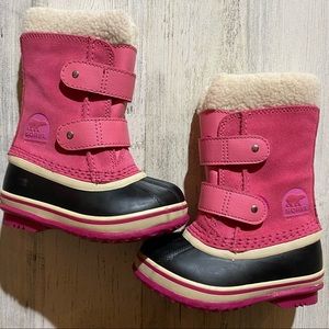 New in Box Girl’s Sorel 1964 Pac Strap Boots Sz 8
